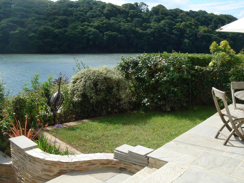 Waterside Holiday Cottages Truro Esterno foto